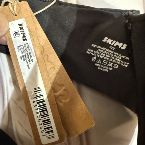 NWT SKIMS Fits Everybody T-Shirt Demi Bra Onyx Black Size 32D $54 - Picture 8 of 9